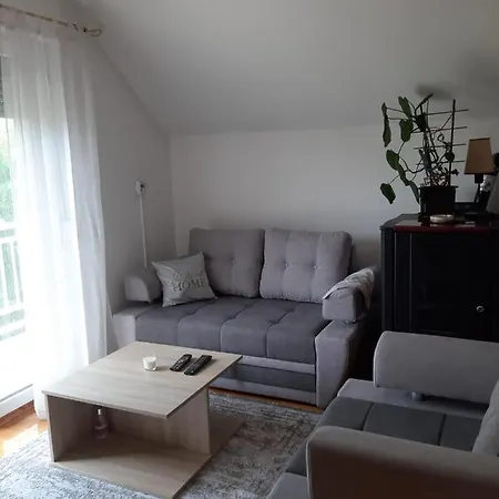 Stan Na Dan 아파트 Modrica