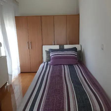 Stan Na Dan Apartment *